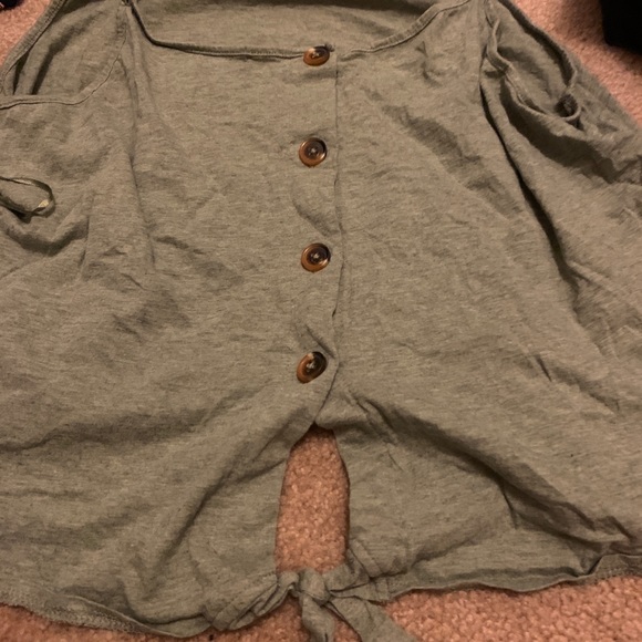 Closet clean out - Picture 12 of 17